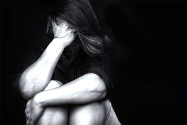 बलात्कार पीड़िताओं की चिकित्सा जांच में दिशानिर्देशों का पालन नहीं किया जाता: अध्ययन